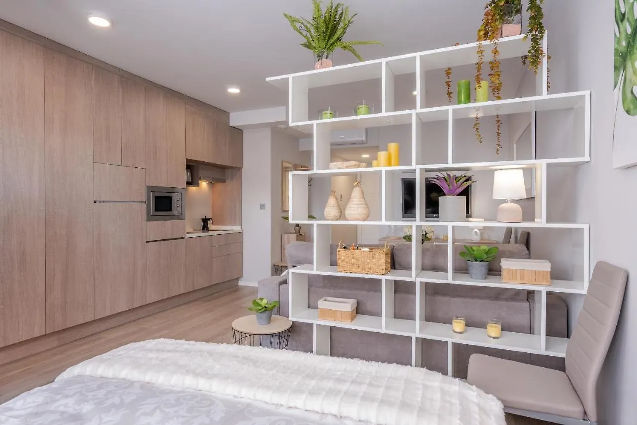 Big Apple Apartment Granada By A3Rentals